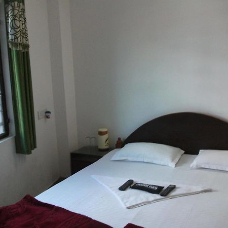Surya Residency Paying Guest House 바라나시 외부 사진
